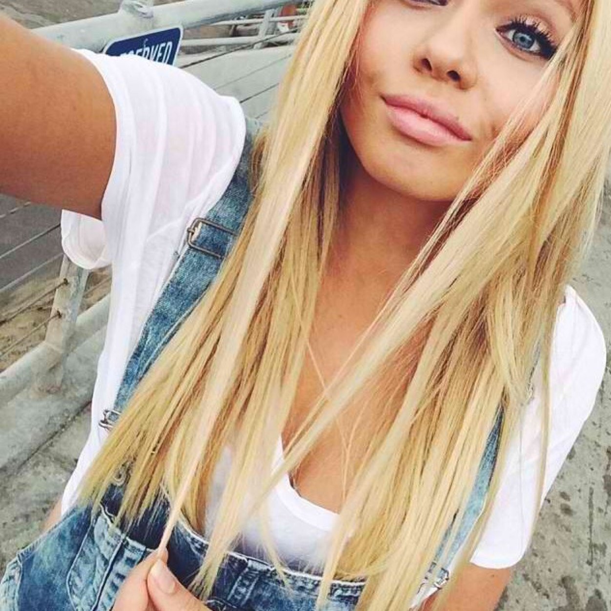 || Official Alli Simpson fanpage of the Philippines | Live to the fullest and never back down ||