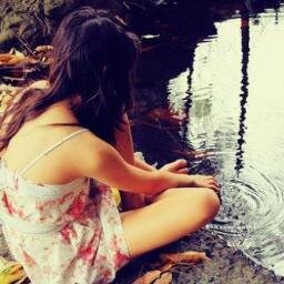 oops_des's profile picture. “ Si on veut changer sa destinée, il faut être actif. Sinon, la vie s'impose à vous. ” -