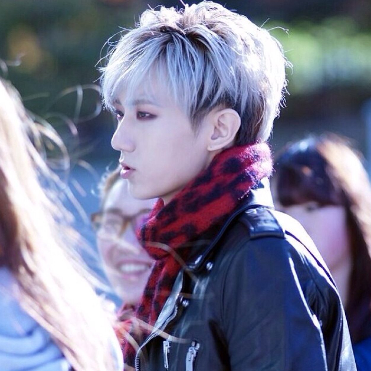 อันยอง กระผมฮยอนซึงคนหล่อ ประวัติและไบโอไม่สำคัญ อยู่ที่การคุยกันและความเข้าใจ.... กริ๊บกริ๊ววว ♥ สนับสนุน BEAST กันเยอะๆนะครับ #PSblackFam