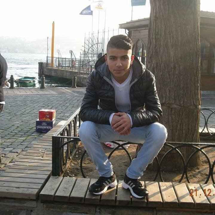 Yasimin yetmediği yerde Yaşantım yeter tekrarim yok iyi seyirler ...
