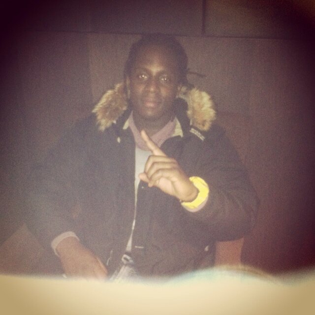 FibbRozay's profile picture. 