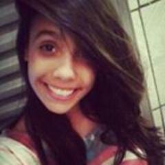 A Priiincesinha que não Nasceeu
Para ficar preza no casteelo, Maaiss Sim para
Enfrentar A realidade Com a Cabeça Erguiida ~ ♥