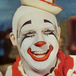 a clown of contradictions, collector of dust and a massive fan of Italian films / Italian soundtracks of the 60's and 70's 🎵🎶🤡🎶🎵
