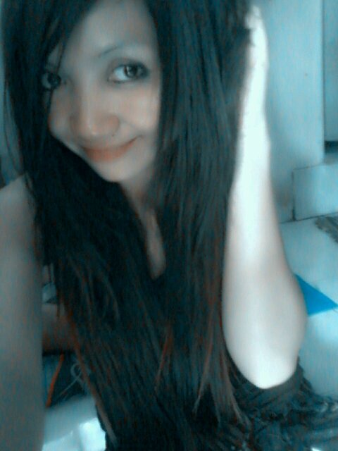 I'm emo girL i'm creazy emo boy, if you emo folow me. .