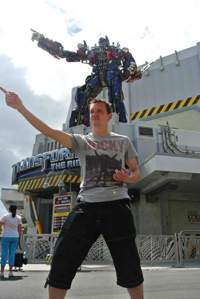Musician  http://t.co/w45V05Kphg Guinness World Record Holder