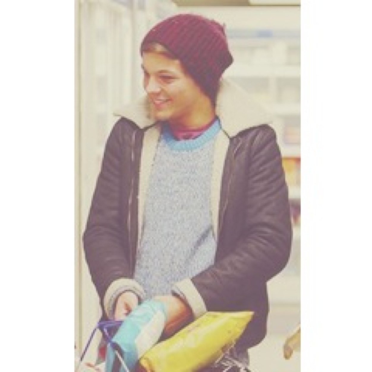 Free follow! please follow @ironmxnlouis for me? x