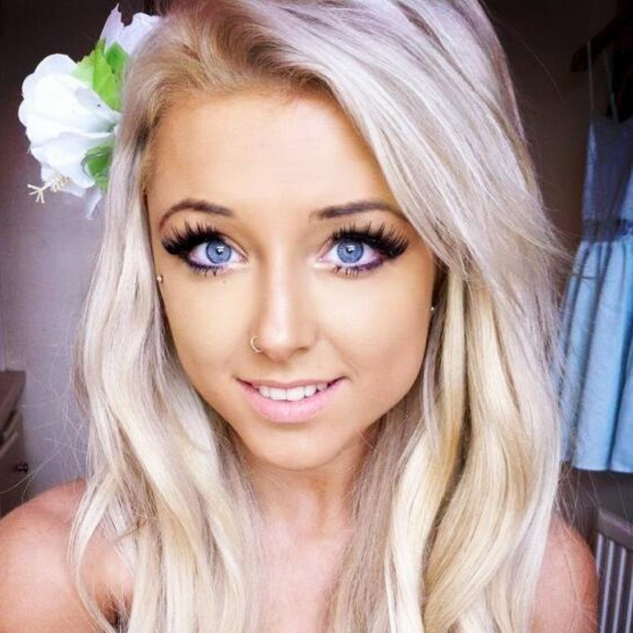 ForeverInAgony's profile picture. Having no mum & no siblings. A father who is always drunk and ignoring you wont bring up the nicest person. || THG Multi-RP || Single || 16 ||