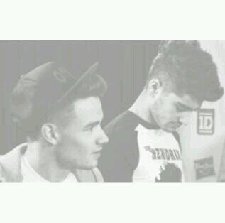 nextthemoon's profile picture. -noemi•italian girl•directioner-