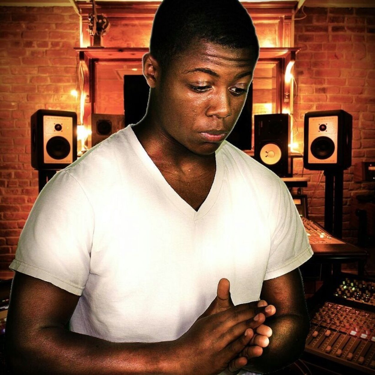 Young Producer Know As Yung Hit Maker or Rambo if you need any beats hit up my email Youngrambo89@gmail.com