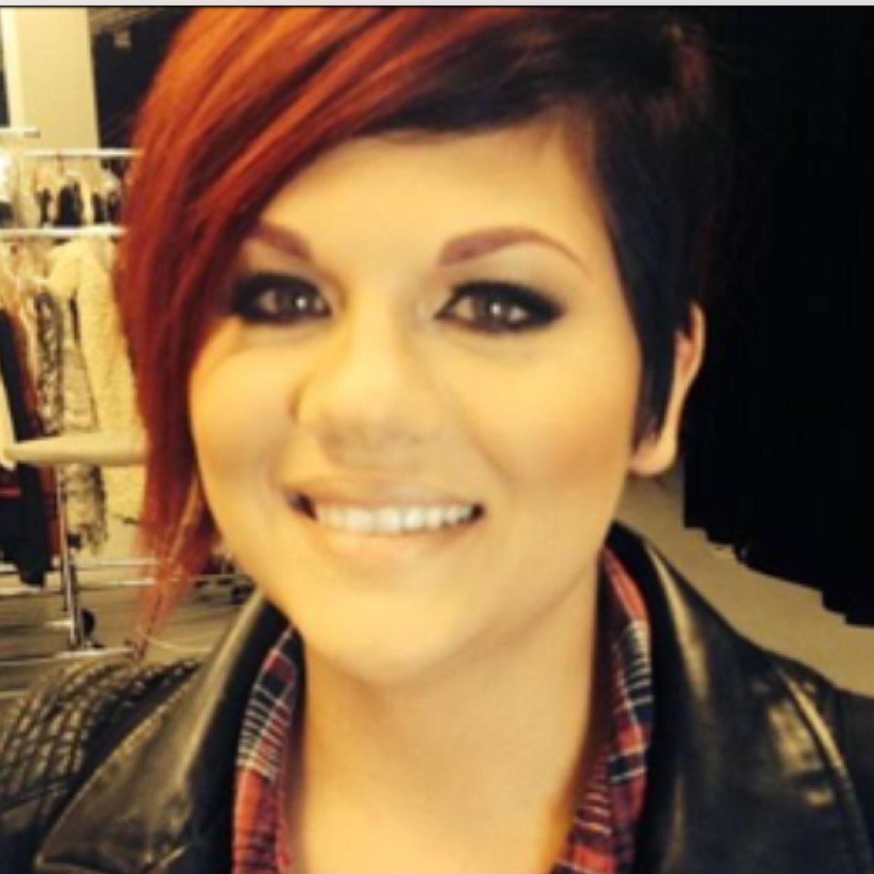 Freelance hair stylist and educator for magazines, web sites, and local VIPs in glamorous Las Vegas!
