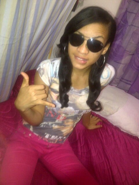 Soy una persona jevi simpática humilde buena en TOodo,mi bff@nenaswagger14 y @frekiitha_freZz