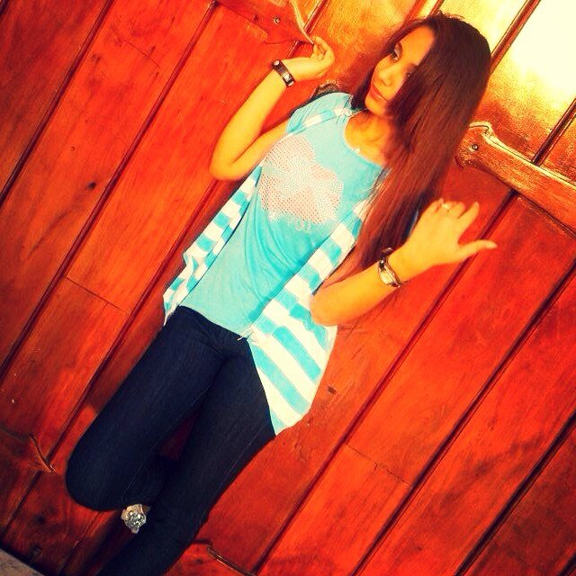 Soy una mujer imperfecta amada por un Dios perfecto, enfocada en superarme como persona y conforme a la voluntad de Dios  Instg. STDelarosa18