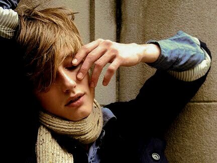 zacharia_smith's profile picture. , Private Healer for St.Mungos  25, 5'7 recently separated from Charlie ,Father of 2