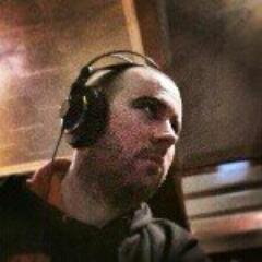 Musician from Glasgow,Scotland.Singer/Songwriter of Somones Sun. New album available on https://t.co/YpriTjDgzD I Love Celtic & Boxing & that is all
