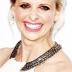 ~ Sarah Michelle Gellar is the only reason i live for. #SMG; Lea; #Ringer; #TheCrazyOnes #BtvS; Ats; Glee; TVD; Nikita; OUAT; Fringe; AHS; QaF; TBBT; BatB;