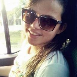 Sorrindo. Só rindo. Rindo...

http://t.co/vLy1LiPS9N
