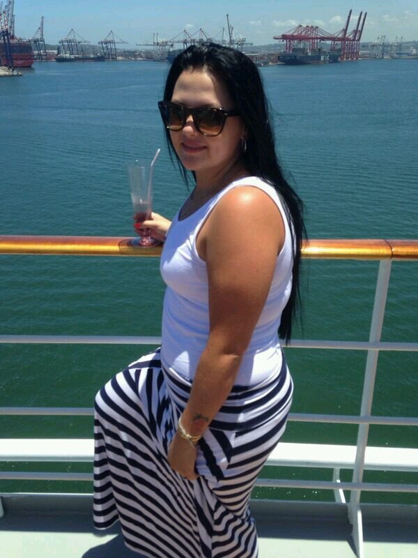 jtonkinwalker's profile picture. Im completely blessed with my amazing parents, sister and husband which God has blessed me with. I live by Faith and not by Sight!!