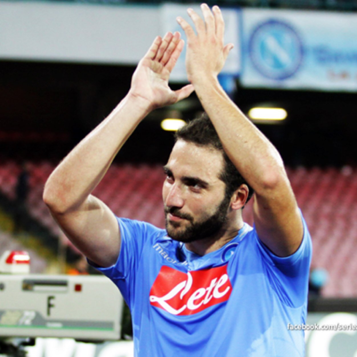 Fan club de Gonzalo Higuaín, jugador del SSC Napoli y de la selección Argentina. Ex Real Madrid.