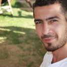 işletme sahibi, gezmeye sever, yeni tatlar denemeye bayılır.