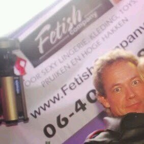 zelfstandig ondernemer in sexy en fetish lingerie partykleding schoenen laarzen en toys