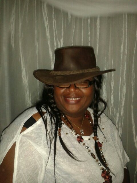 selom221's profile picture. 