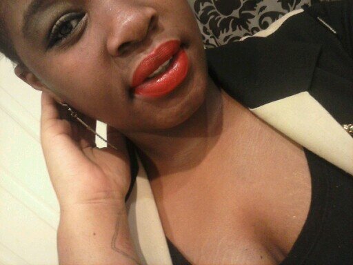 uhmm follow me and ill let you know everything you wanna know :) #teamfollowback!!
