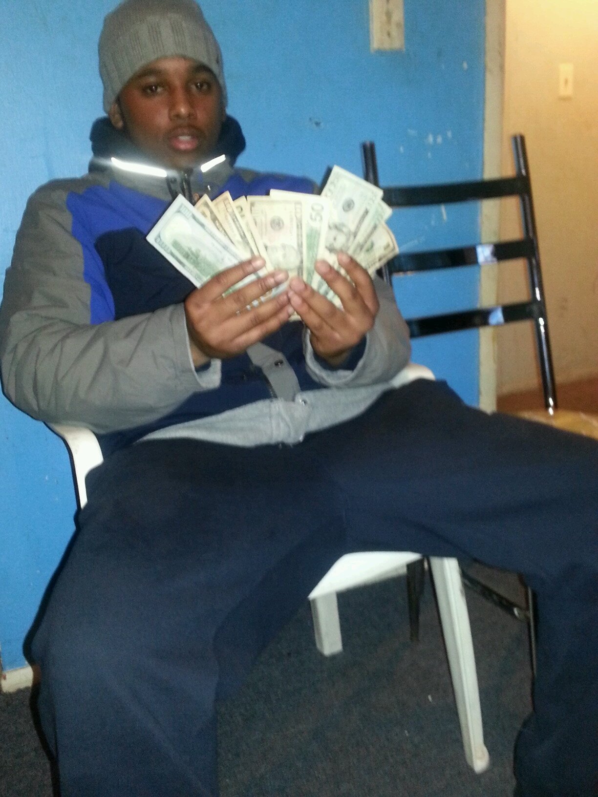 #TeamFollowBack #Yorkboi #RipBallz #Riplenny #RipLevi #NoBrakes hoes aint good foe shit but stressing!