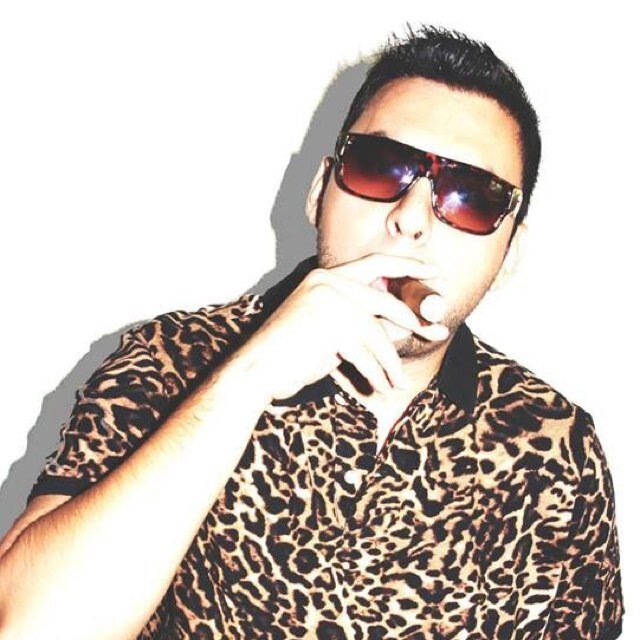 Nawfy is a Houston based Dj, turntablist, and producer.