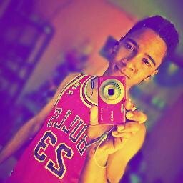 IgnacioAyala01's profile picture. MI deVilidadES sOn lOS BESOS  eN eL CUELLO cuando Vienen de uNa MUJER