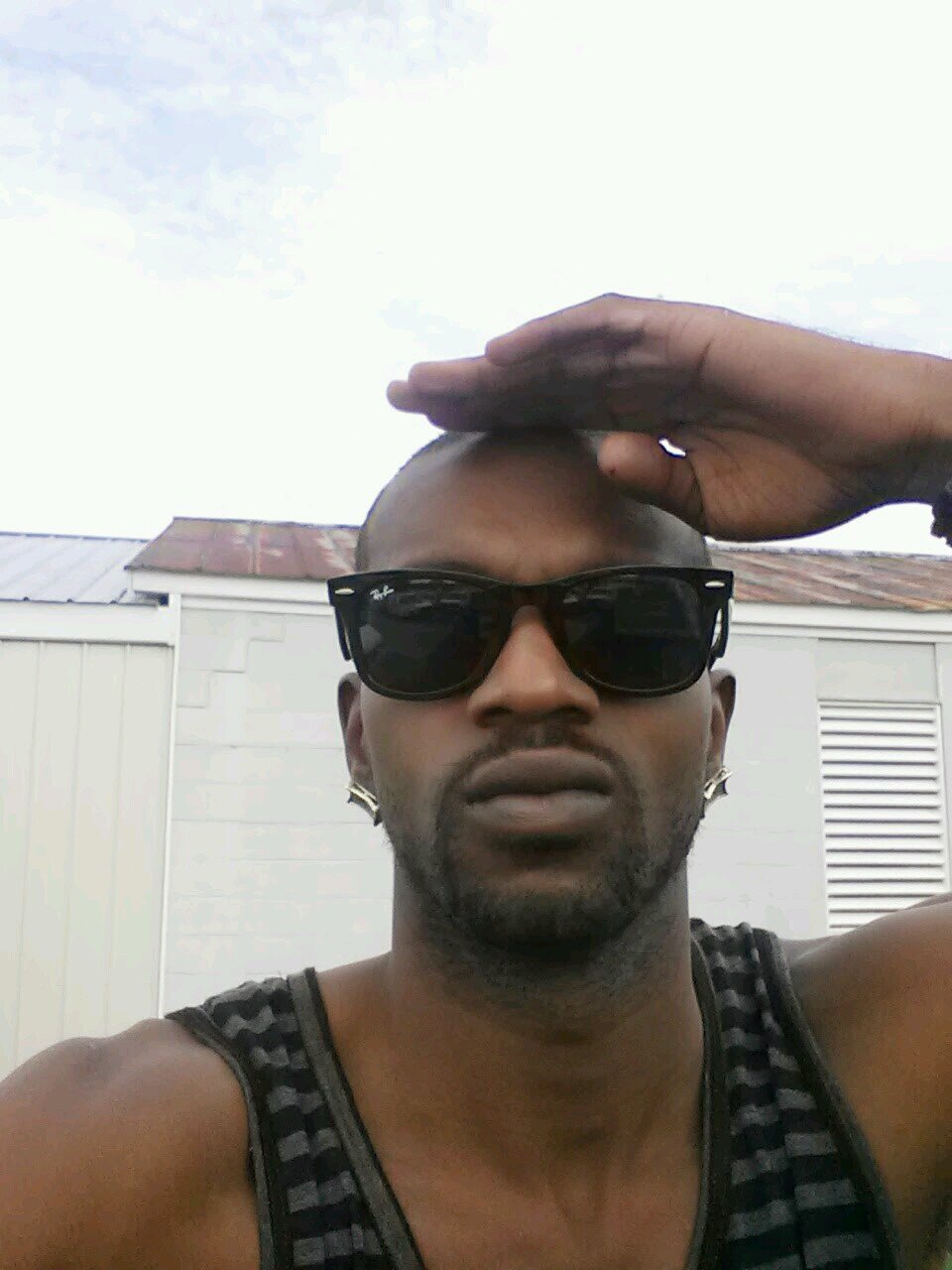 iM mE... .. .