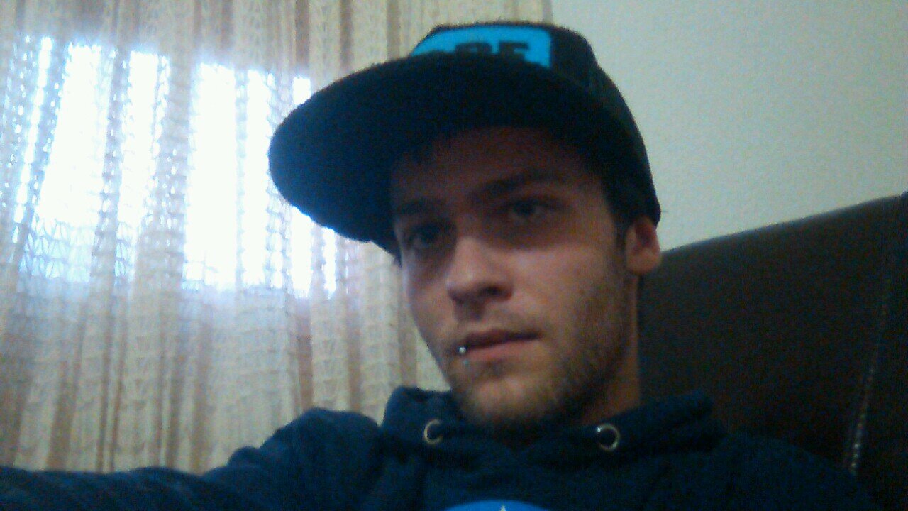 En Toda Relacion Hay Una LLama Que Dura O Se Apaga . . . Si Tu Puedes Yo Tambien Puedo