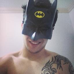 OAmorEMsmAssim's profile picture. Se eu não me apaixonasse todo santo dia,
Se você não fosse a minha alegria Desistiria de você... Te Amo @ittalofer / Thato seguiu 18/02/2014 as 17:10pm