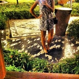 TheBlackCity27's profile picture. Un #blog donde se unen mis tres vicios:salir, comer y rodearme de amigos, historias de la city,#Bilbao! #gastronomia,#restaurantes y #amigos a partes iguales!