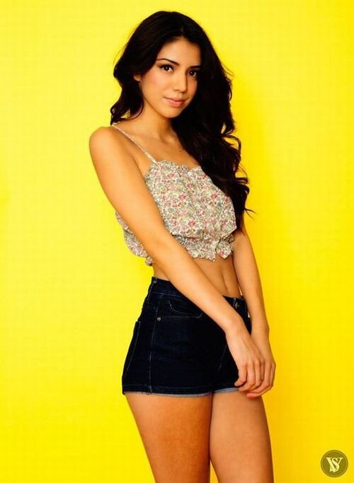 MintaFoxon's profile picture. I hate acting like I don't care when it's really tearing me up inside.