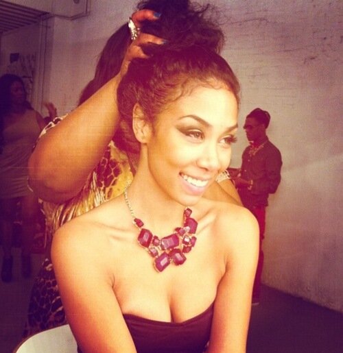 FionnulaMartl's profile picture. His smile. His lips. His laugh. His hair. His eyes. His hands. His humour. His smirk. His weird faces. R-T if you thought of someone.