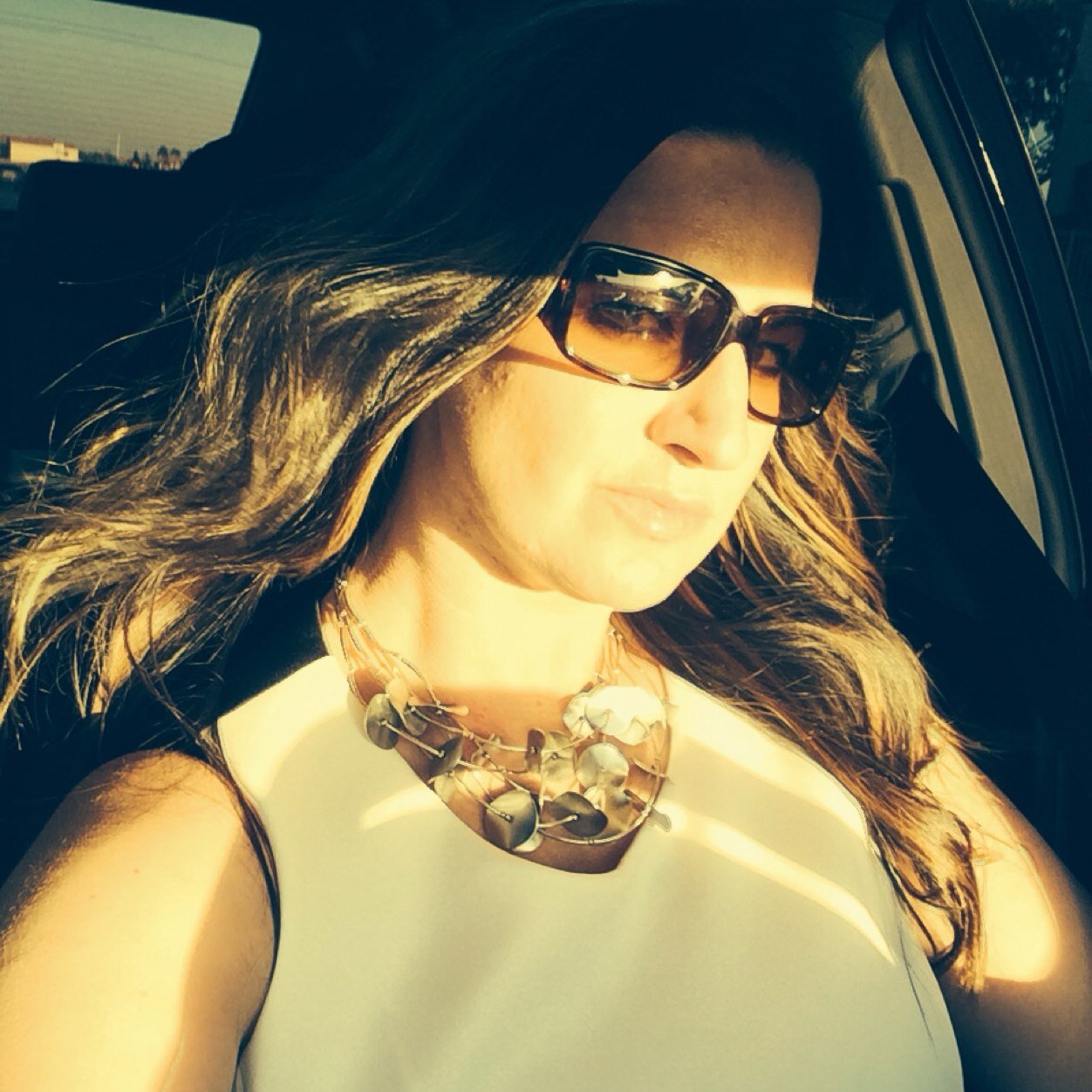 LizzeeDee's profile picture. ❤️❤️ Live to Love... Love to Live ❤️❤️ Made entirely of flaws... Stitched together with the best of intentions.