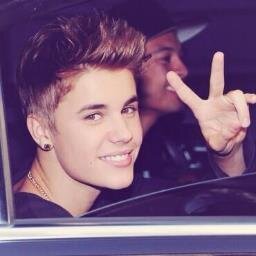 i love you @justinbieber follow me please !!!!I Never say never and believe in your dreams !!!