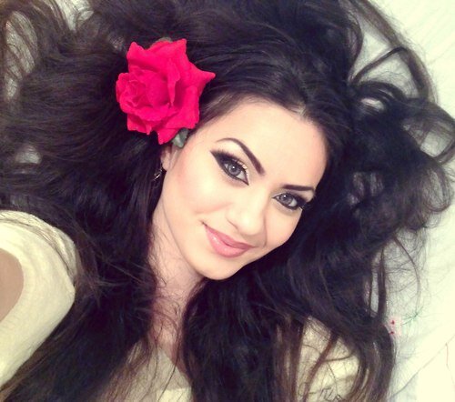 MorissaPalffi's profile picture. I wanted to text you, but then I remembered we don't talk anymore.