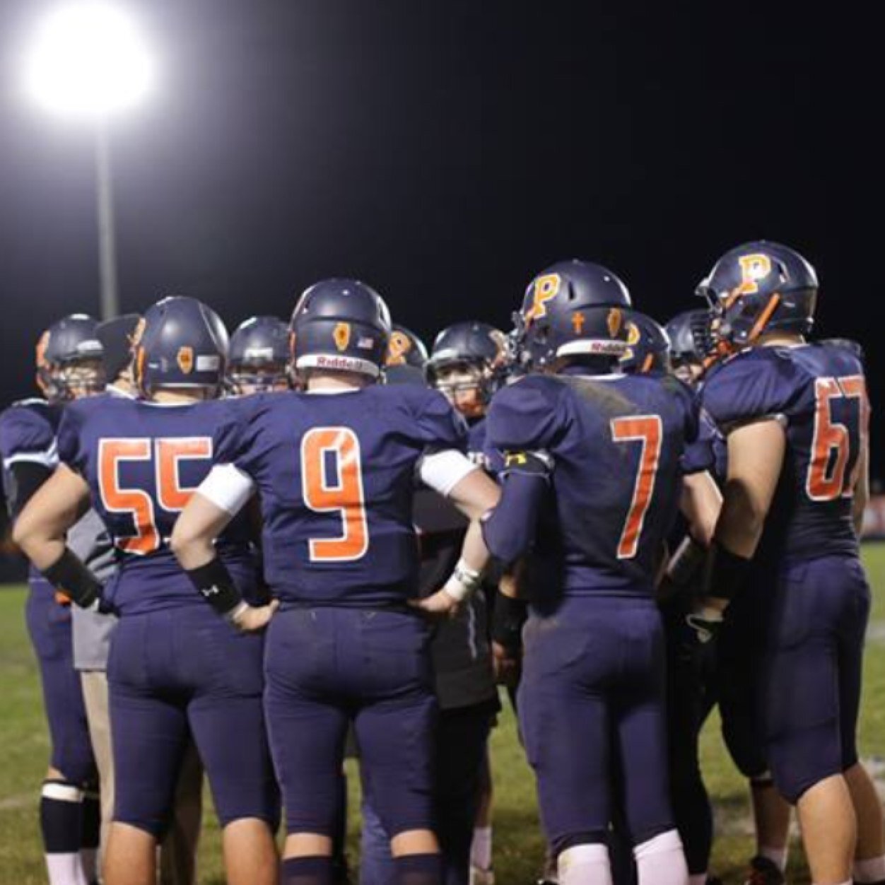 7Crevy7's profile picture. The Four F's  -   Faith   Family   Football    Friends