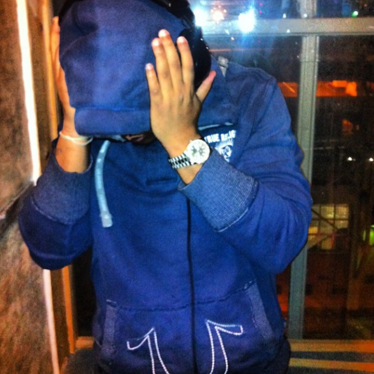 FOR BOOKINGS..VERSES..OR SHOWS CONTACT ME AT COICEBOOKINGS8@GMAIL.COM or get at me on instagram @Co_Ice_