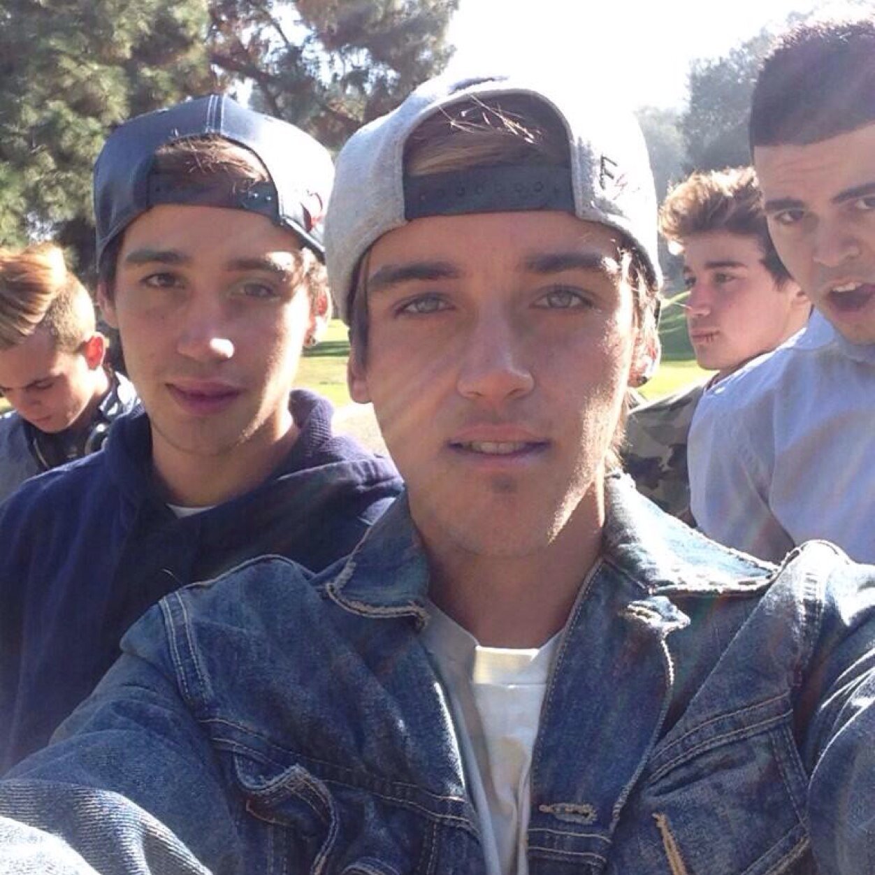 I gave you a free follow so go follow @LukesBitch and ask for a follow back