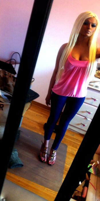 AuriaDominka's profile picture. 