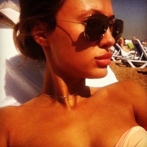 DorellaFranciol's profile picture. You can never just be friends with someone you fell in love with.