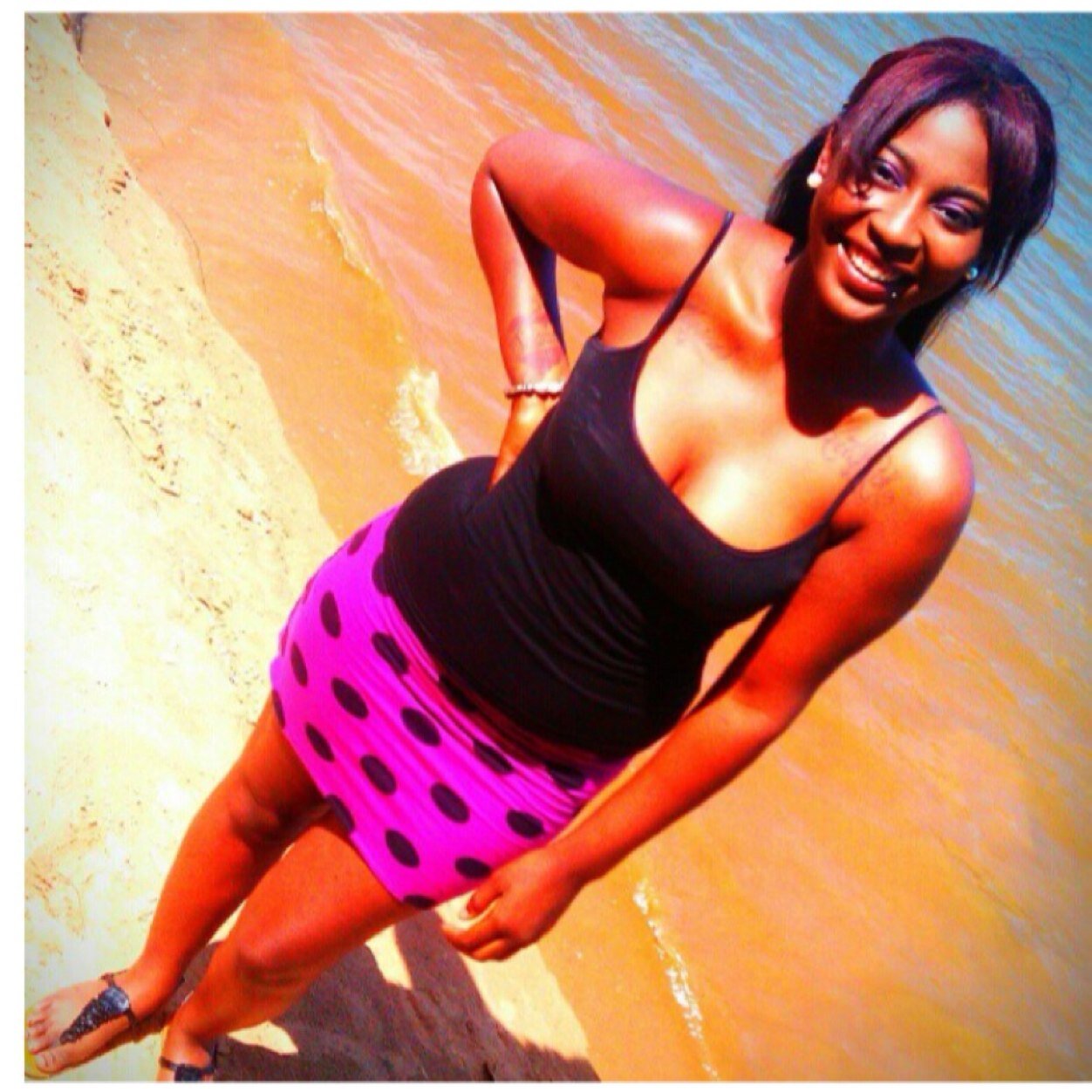mother too D'Niylah Rakel Claiborne, Engaged to Darius Rashad Claiborne my sister, my thugg, my round @Uhoes_aintSHIT now follow me