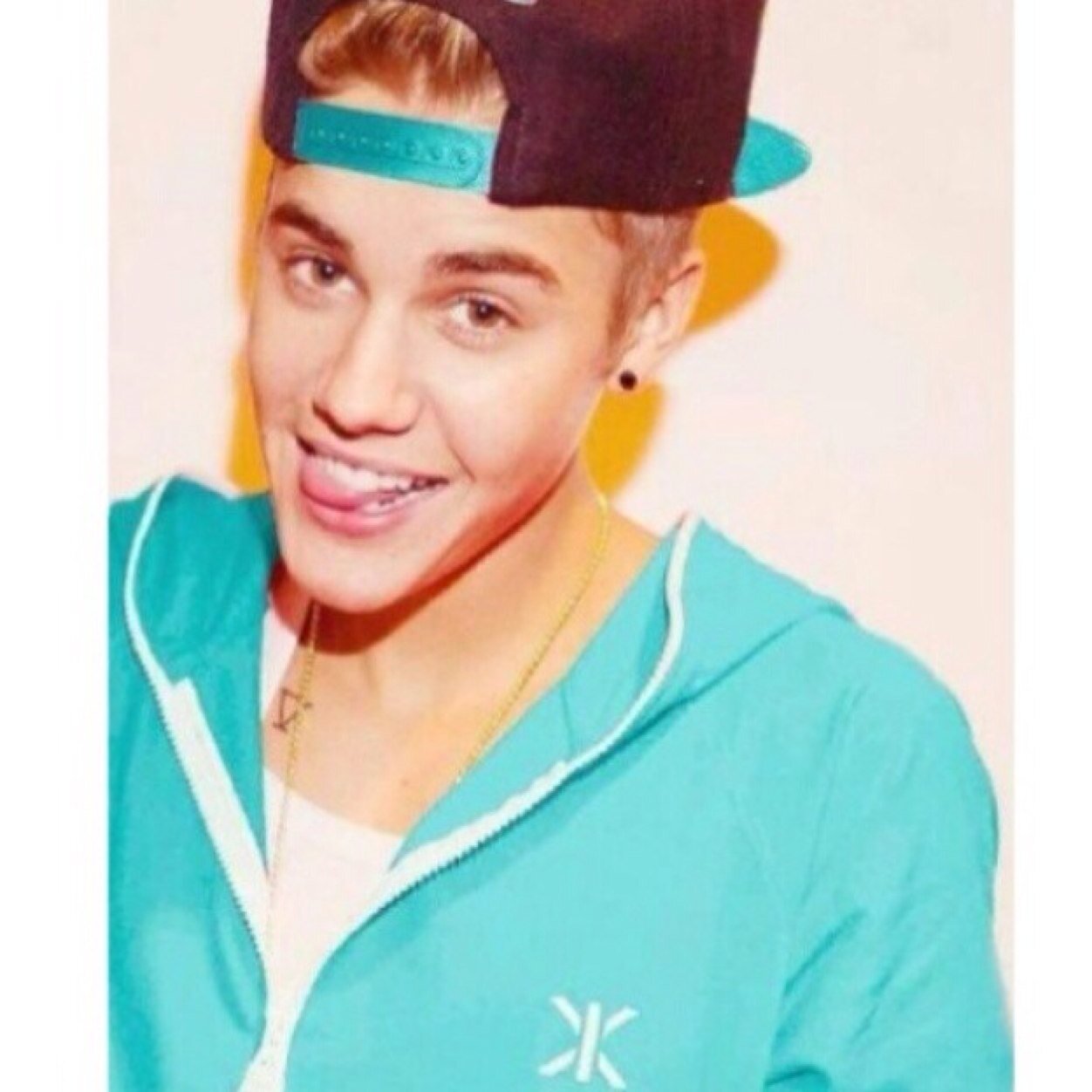 his smile ♡ his voice☽ he's my everything ✞