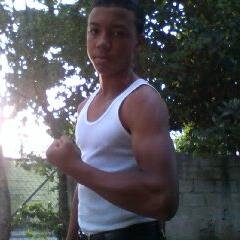 Joven esudiante de 16 años de edad.