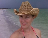 I'm a ReikiMaster, LMT, BellyDancin' Networkin' Earth Loving Mama. Pleased to meet ya. Many Blessings!