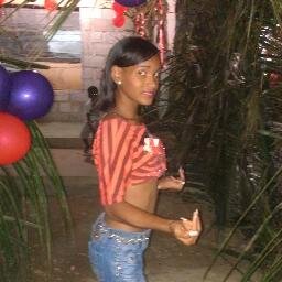 EsthefaniaLa's profile picture. 