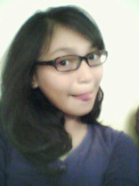 Sary_Jayanti's profile picture. Hidup untuk membahagiakan ibu n neneku {}