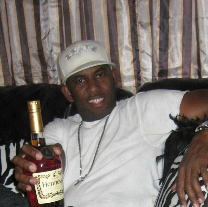 sinaisound's profile picture. 